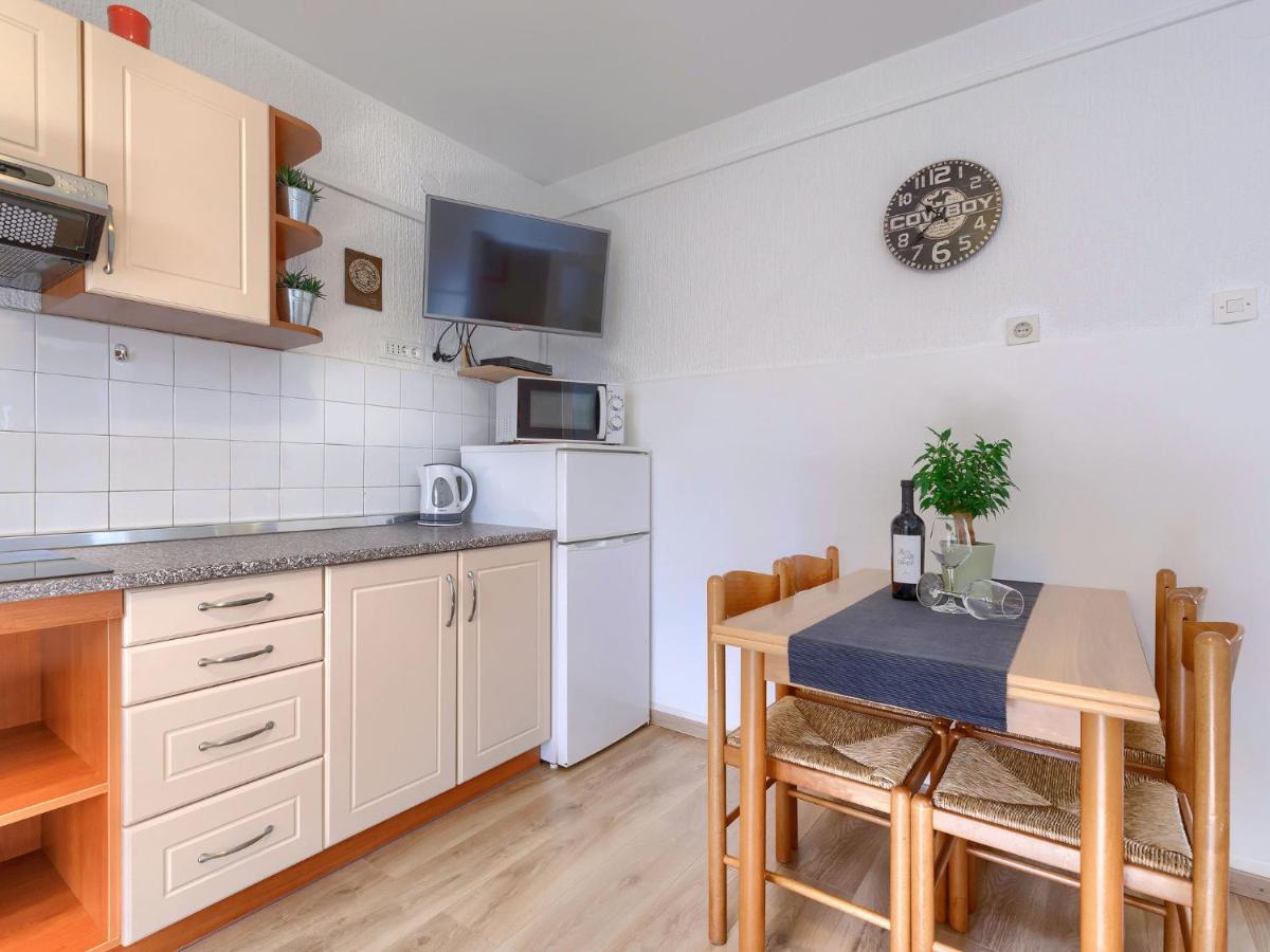 Apartment Zrinka-2 By Interhome Poreč Dış mekan fotoğraf